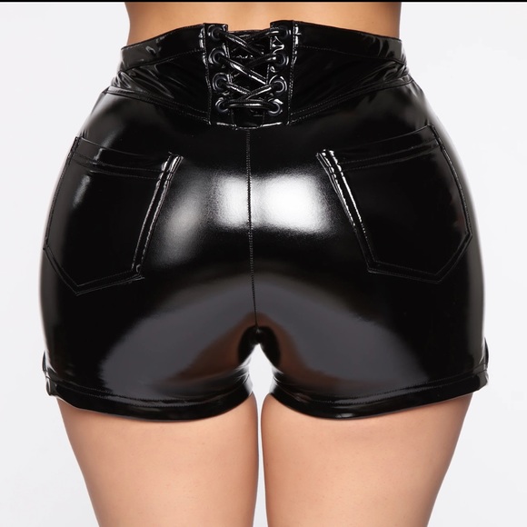 Fashion Nova LEATHER SHORTS - Picture 3 of 5